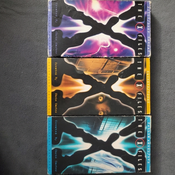 Pre-Owned X-Files VHS Tapes - Picture 2 of 2